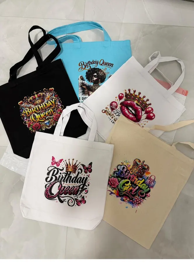 Bolsos de tela con diseños a todo color
